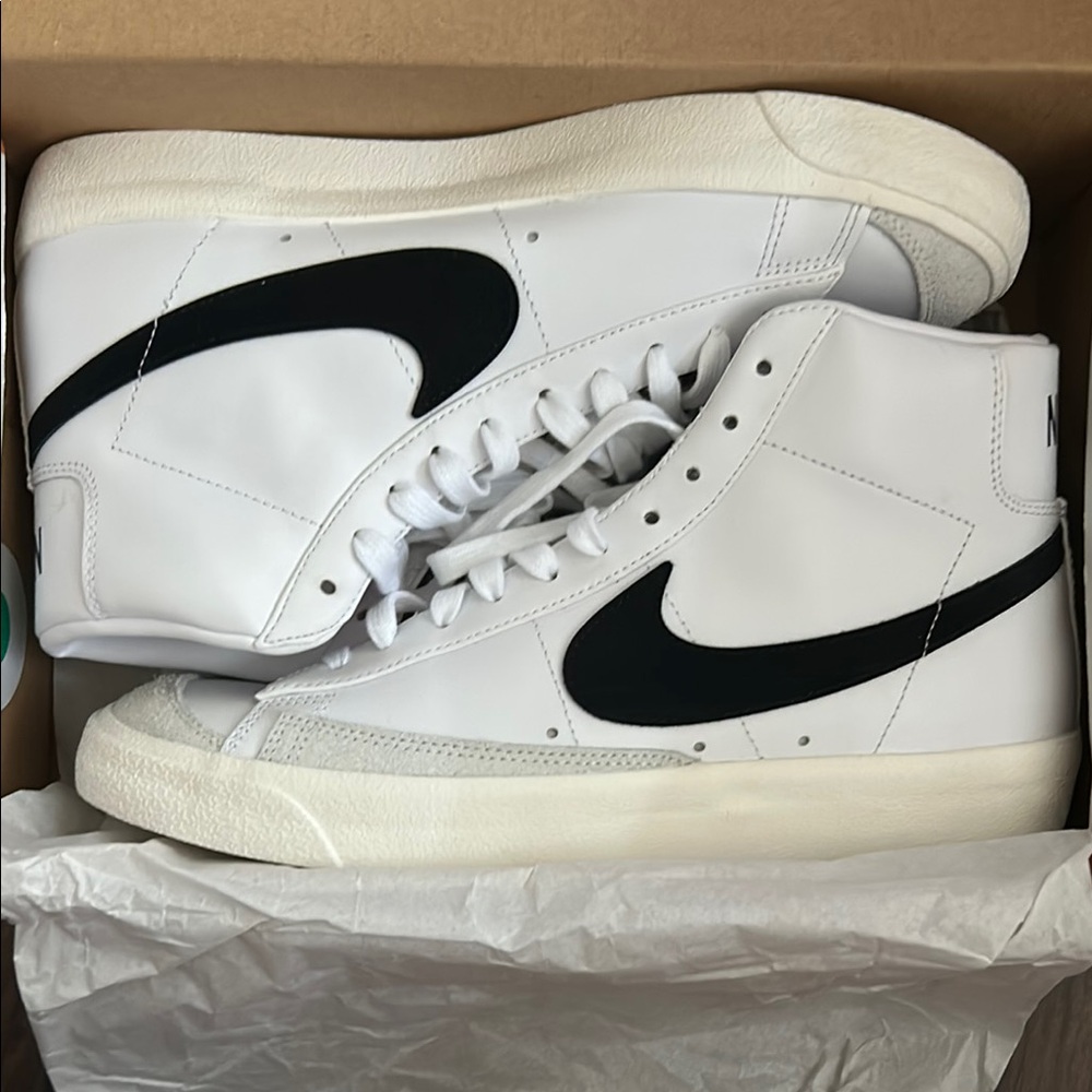 Nike Men's White and Black High-Top Sneakers